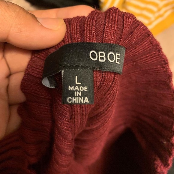 off shoulders - Picture 3 of 3